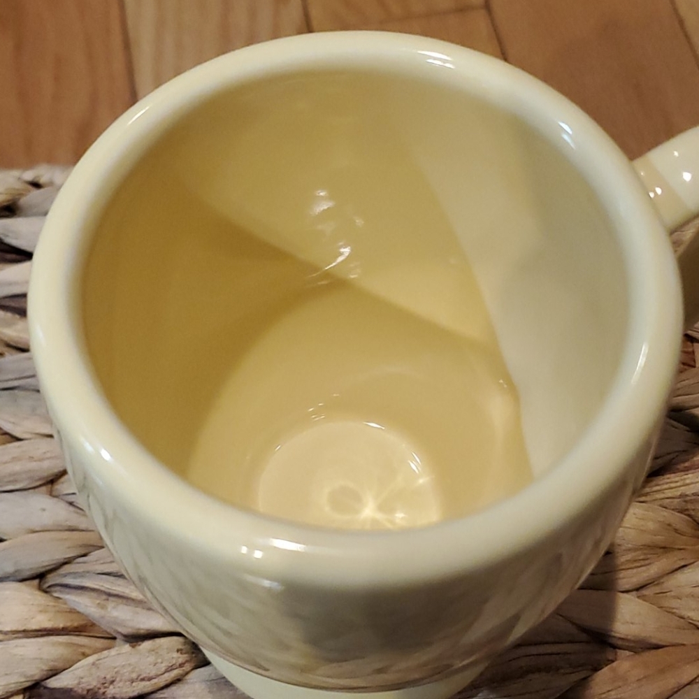 Gail Pittman coffee cup - Picture 2 of 3